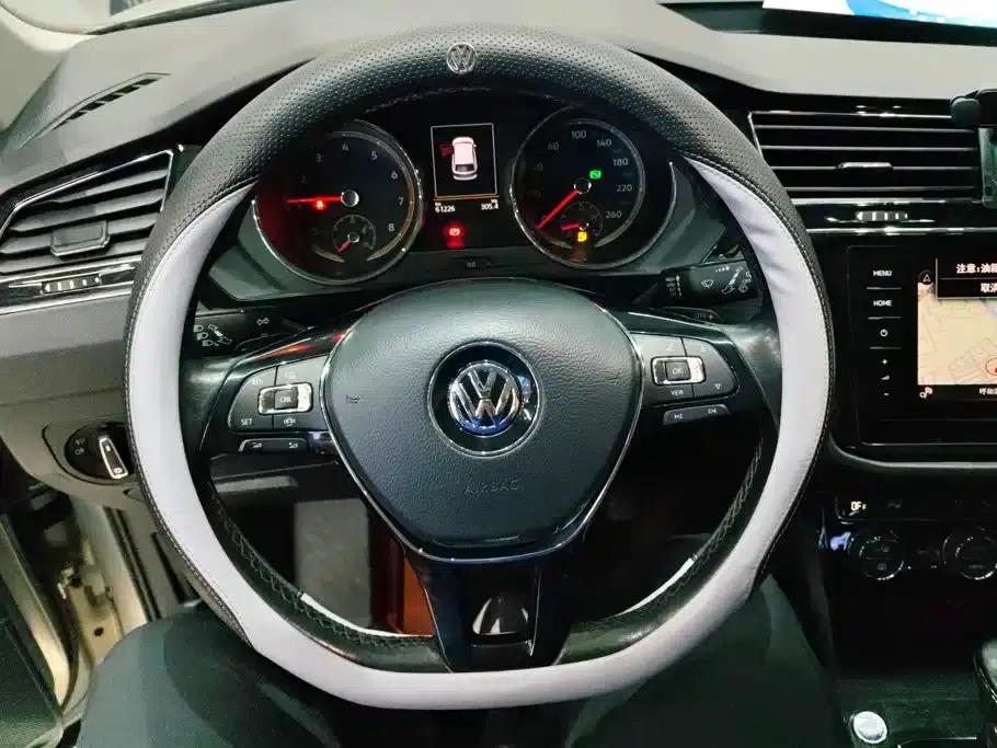 Tiguan L 2019 330TSI Automatic 2WD Smart Luxury Edition (National V Emission Standard) — миниатюра 15