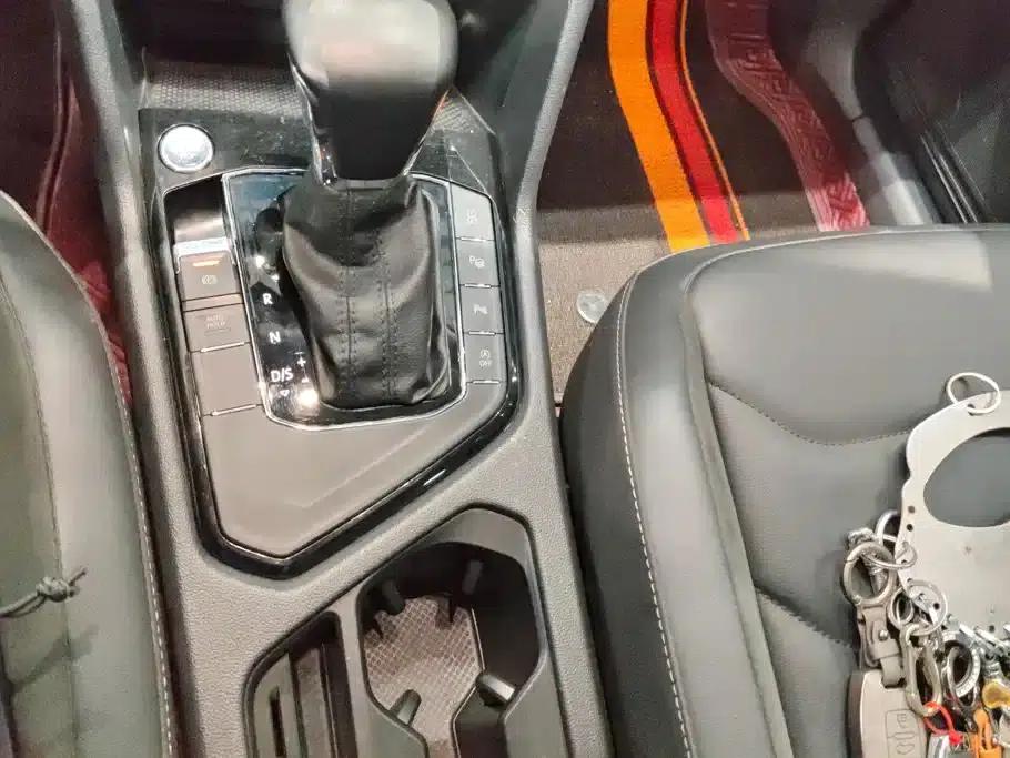 Tiguan L 2019 330TSI Automatic 2WD Smart Luxury Edition (National V Emission Standard) — миниатюра 16