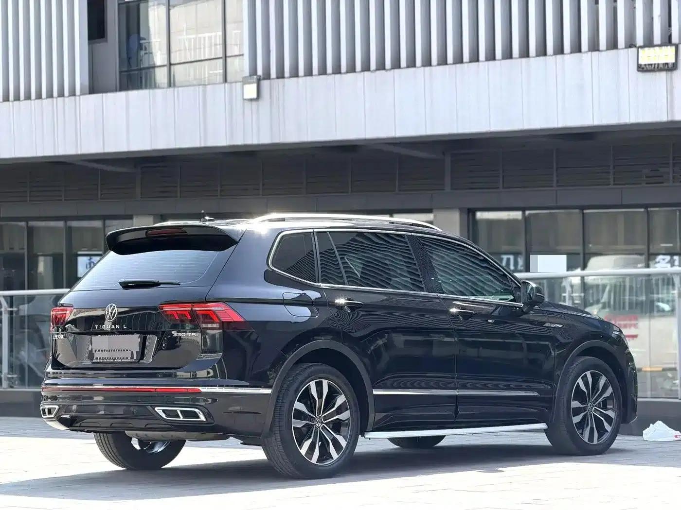Tiguan L 2023 330TSI Automatic 2WD R-Line Premium Edition — миниатюра 4