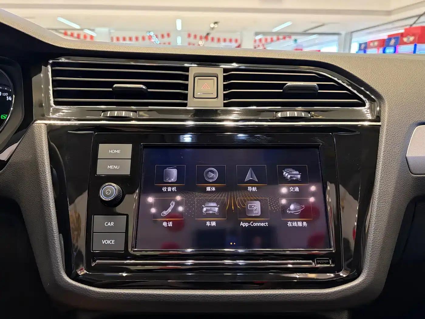 Tiguan L 2019 330TSI Automatic 2WD Panoramic Comfort Edition (China VI Emission Standard) — миниатюра 18