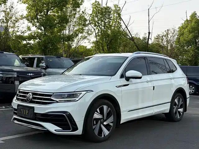 Tiguan L 2023 330TSI Automatic 2WD R-Line Premium Edition