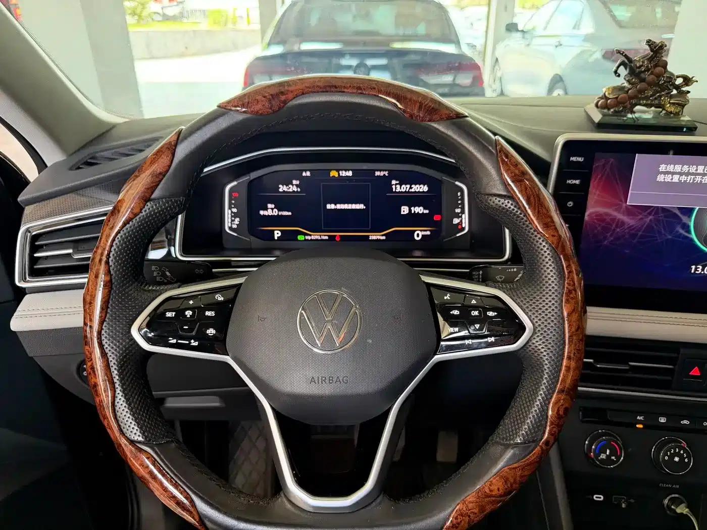 Tiguan L 2023 280TSI Automatic 2WD Trendy Limited Edition — миниатюра 9