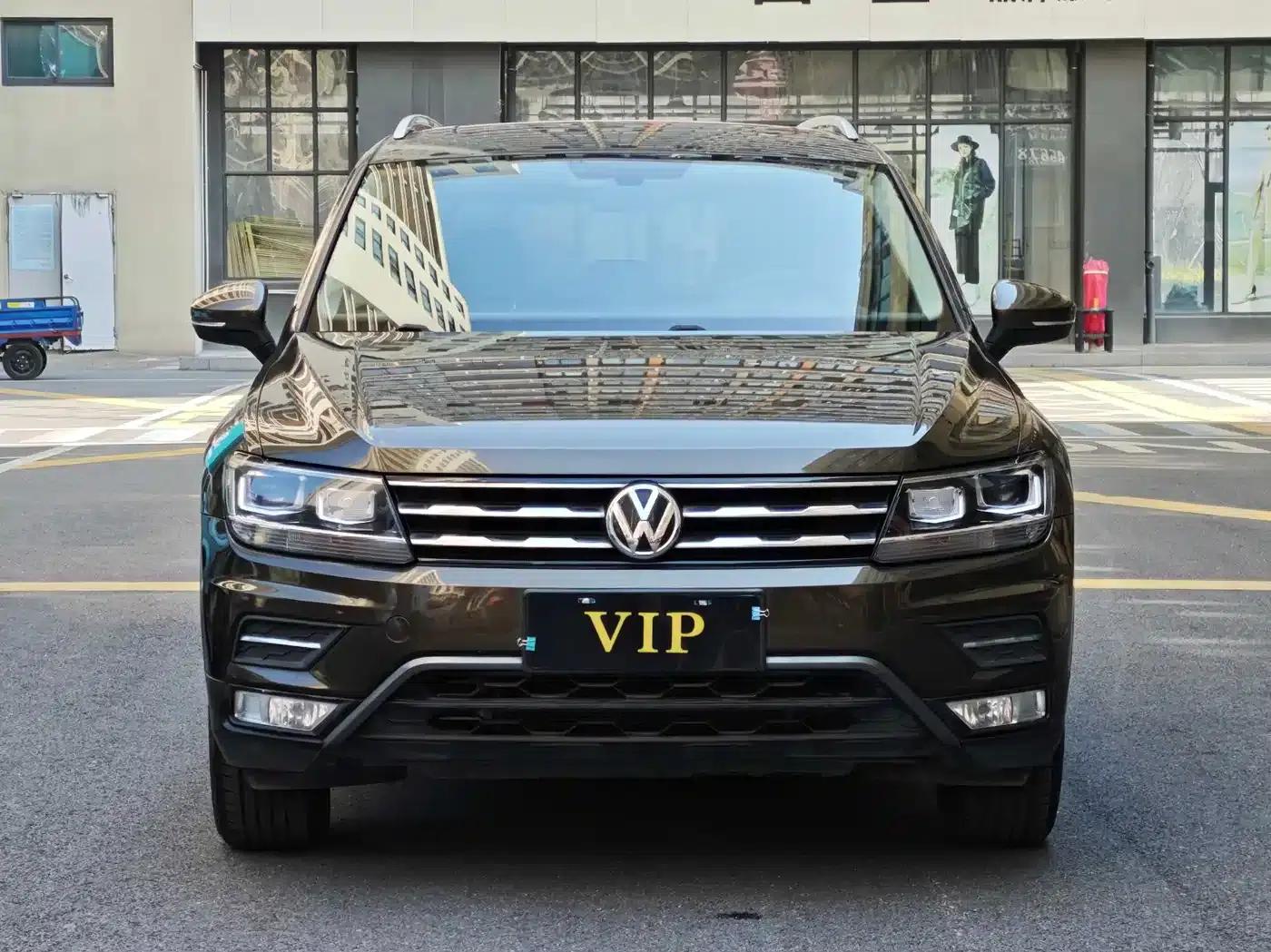 Tiguan L 2018 330TSI Automatic 2WD Luxury Edition — миниатюра 2