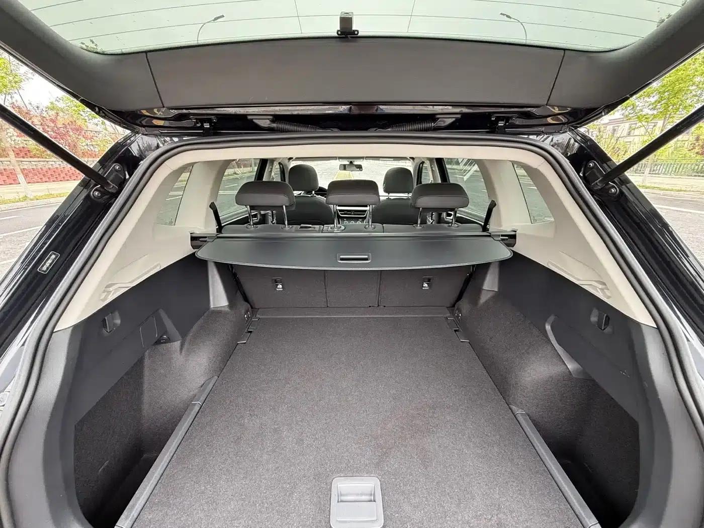 Tiguan L 2023 280TSI Automatic 2WD Trendy Limited Edition — миниатюра 11