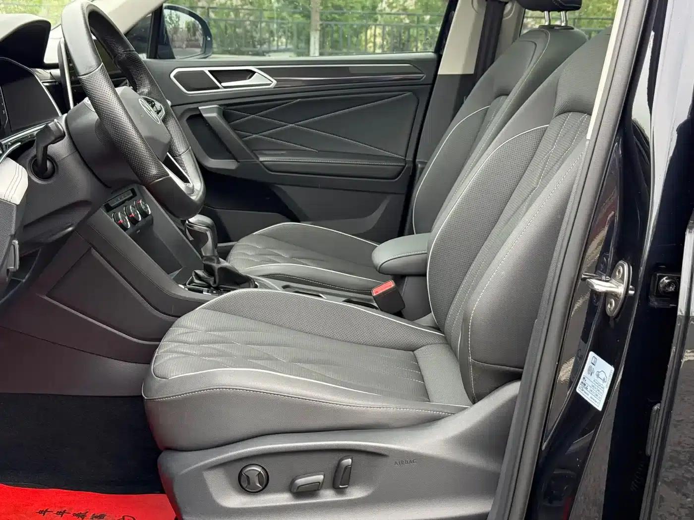 Tiguan L 2023 280TSI Automatic 2WD Trendy Limited Edition — миниатюра 8