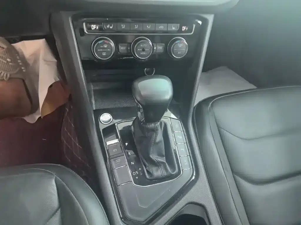 Tiguan L 2020 330TSI Automatic 2WD Smart Luxury Edition (China VI Emission Standard) — миниатюра 14