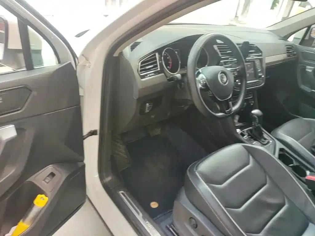 Tiguan L 2018 330TSI Automatic 2WD Flagship Edition — миниатюра 16