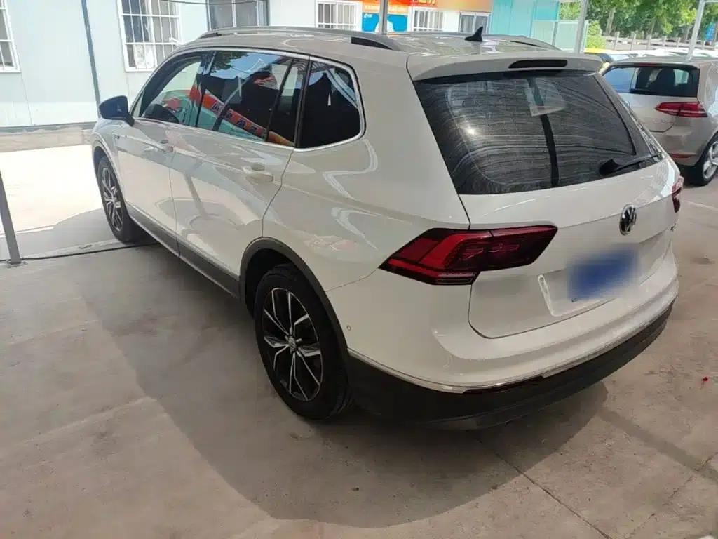 Tiguan L 2018 330TSI Automatic 2WD Flagship Edition — миниатюра 5