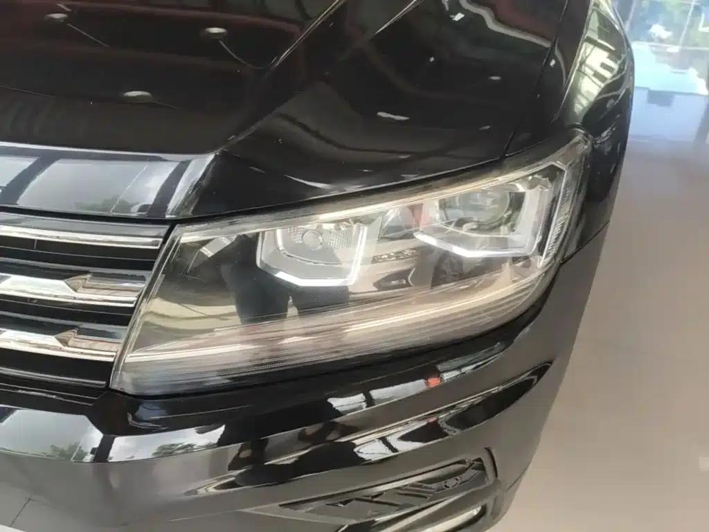 Tiguan L 2018 330TSI Automatic 2WD Comfort Edition — миниатюра 24