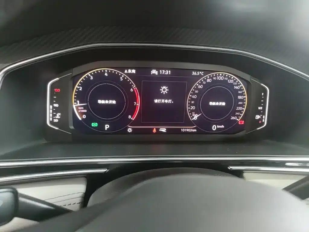 Tiguan L 2022 330TSI Automatic 2WD R-Line Premium Edition — миниатюра 12