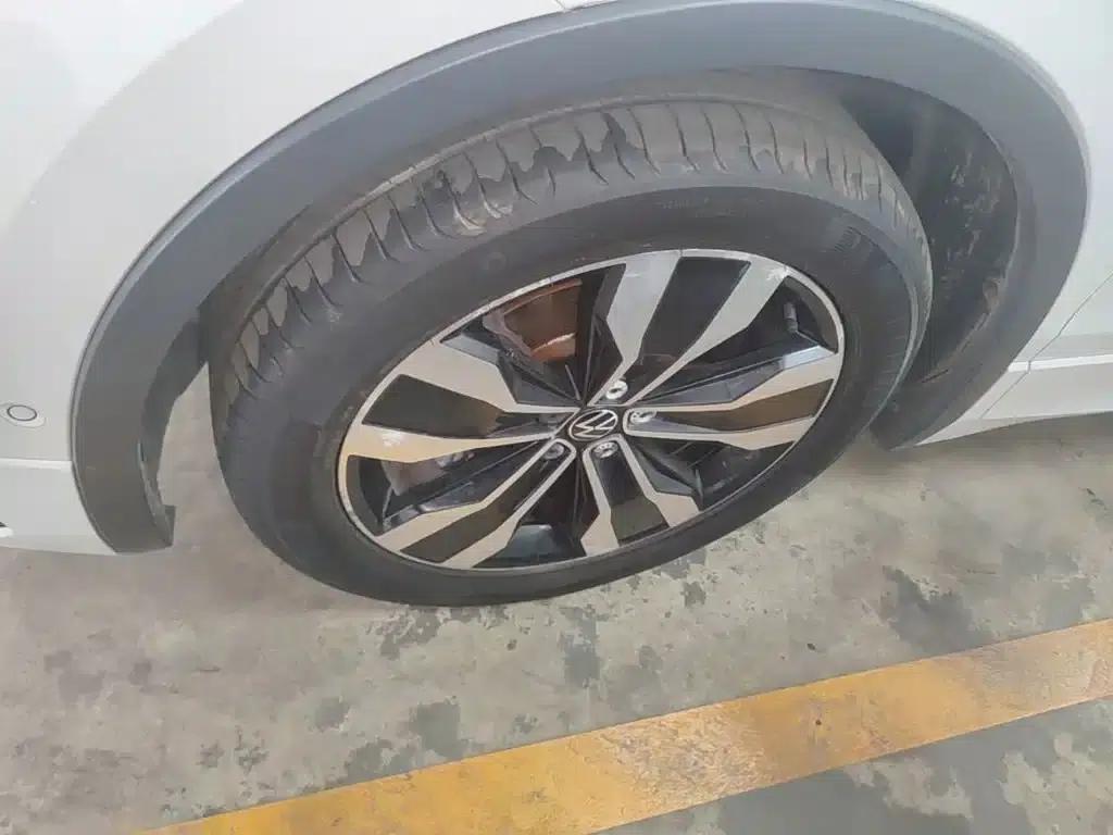 Tiguan L 2022 330TSI Automatic 2WD R-Line Premium Edition — миниатюра 23