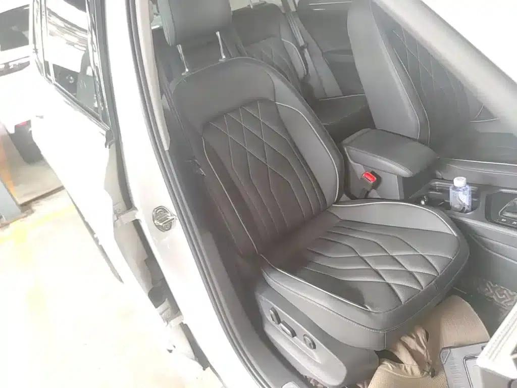 Tiguan L 2022 330TSI Automatic 2WD R-Line Premium Edition — миниатюра 25