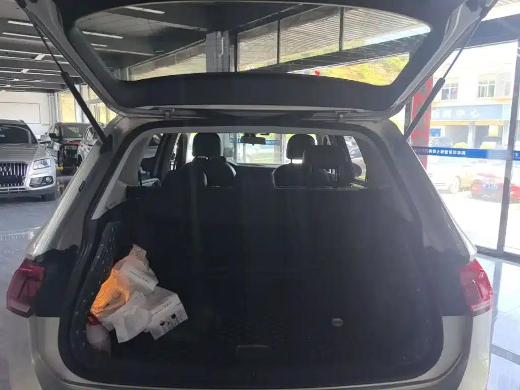 Tiguan L 2019 Facelift 330TSI Automatic 2WD Panoramic Comfort Edition (China VI Emission Standard) — миниатюра 19