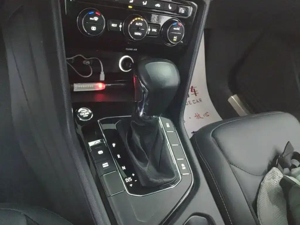 Tiguan L 2017 330TSI Automatic 2WD Luxury Edition — миниатюра 14