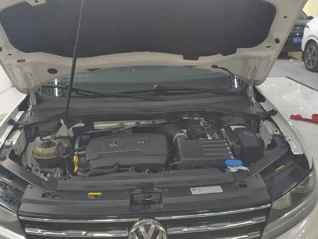 Tiguan L 2017 330TSI Automatic 2WD Luxury Edition — миниатюра 20