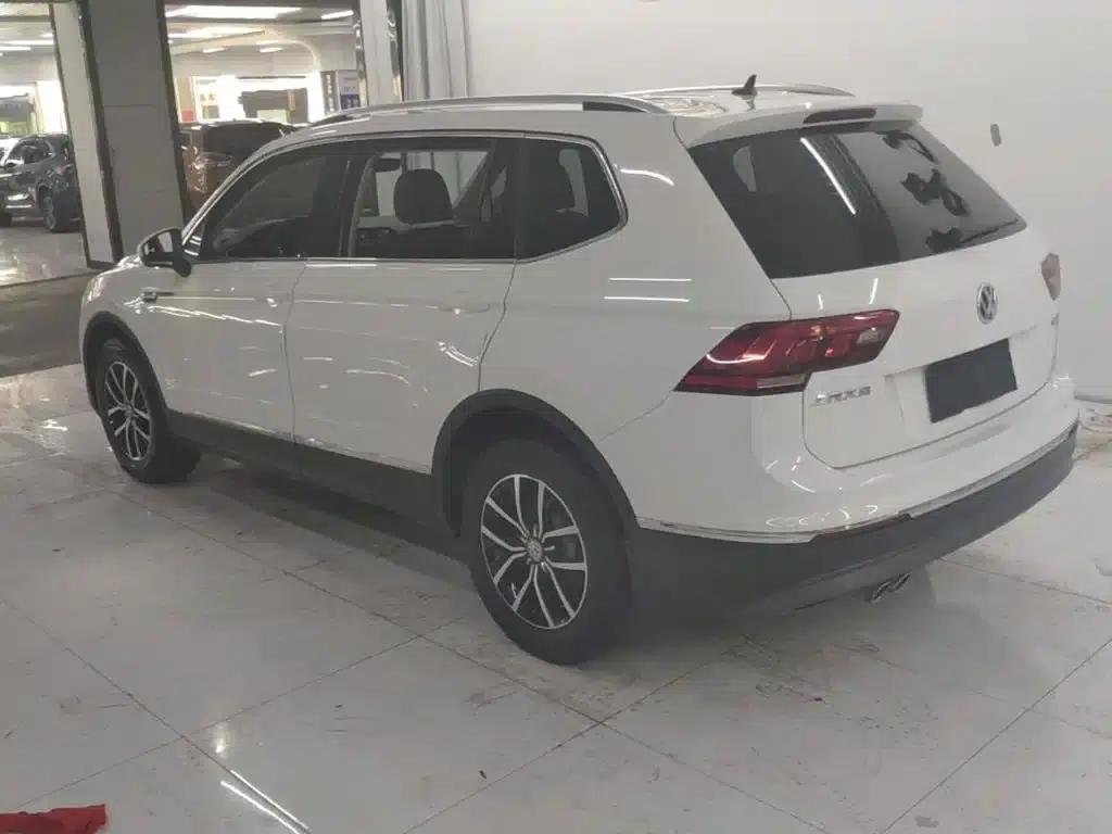 Tiguan L 2017 330TSI Automatic 2WD Luxury Edition — миниатюра 5