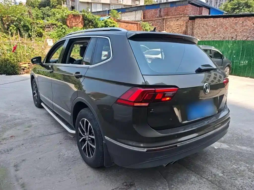 Tiguan L 2017 330TSI Automatic 2WD Luxury Edition — миниатюра 5