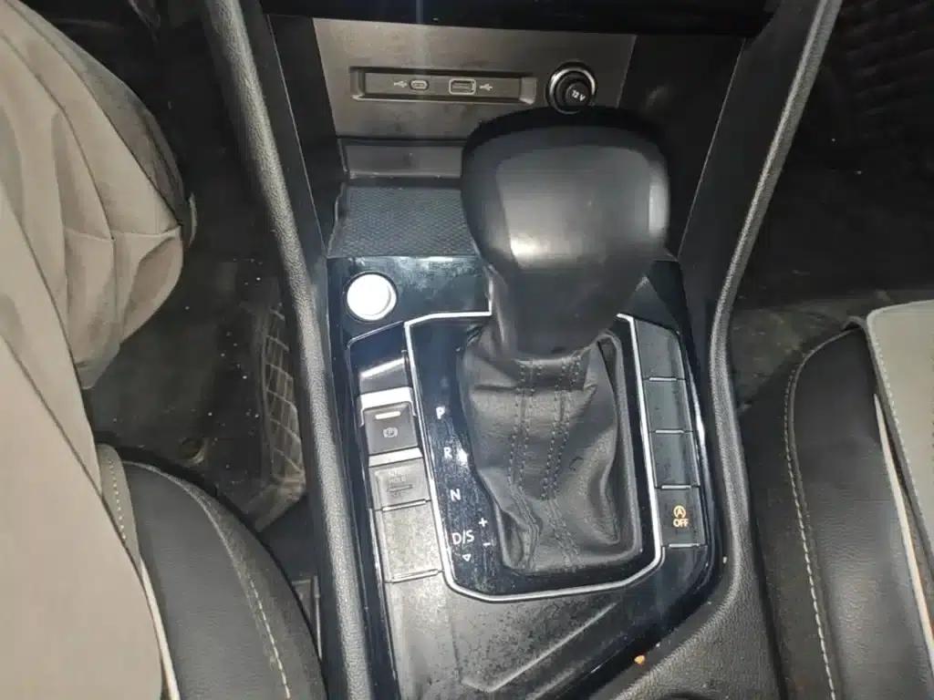 Tiguan L 2023 300TSI Automatic 2WD Smart Edition — миниатюра 14