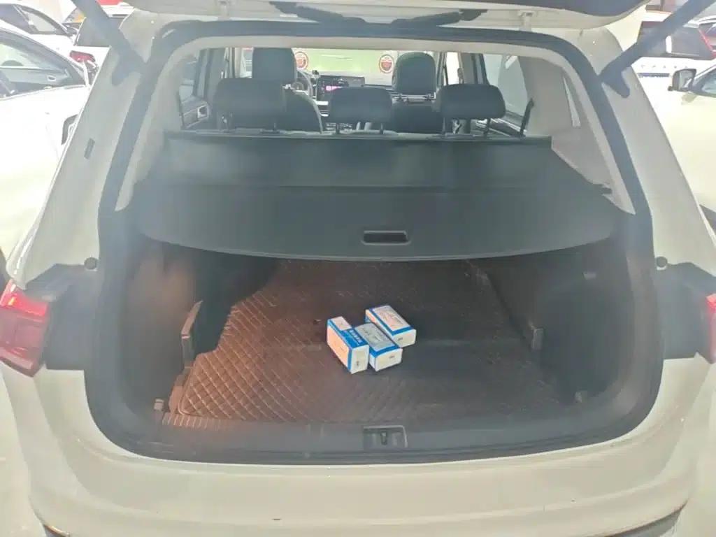 Tiguan L 2023 300TSI Automatic 2WD Smart Edition — миниатюра 19