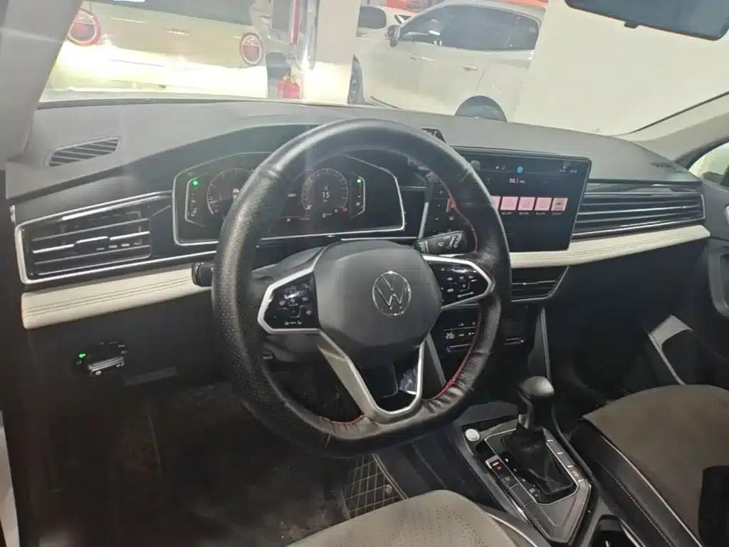 Tiguan L 2023 300TSI Automatic 2WD Smart Edition — миниатюра 10