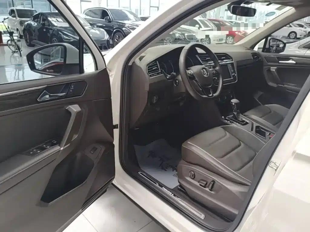 Tiguan L 2017 330TSI Automatic 2WD Flagship Edition — миниатюра 16