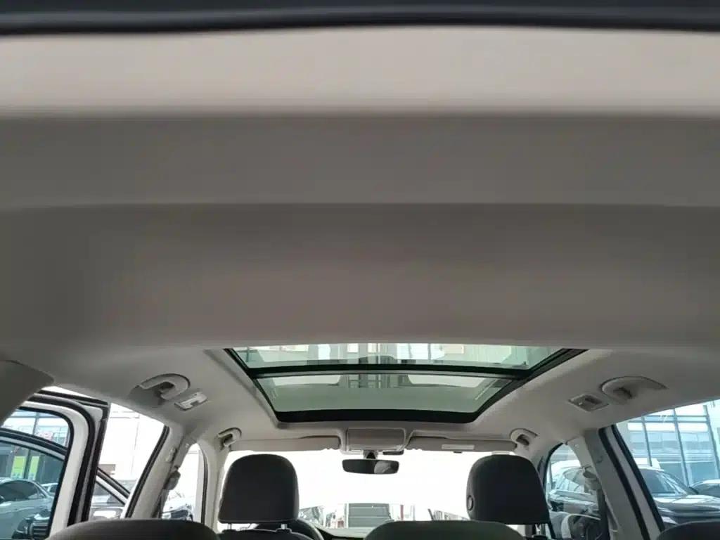Tiguan L 2017 330TSI Automatic 2WD Flagship Edition — миниатюра 18