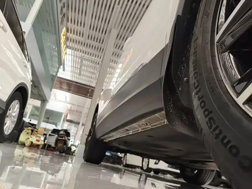 Tiguan L 2017 330TSI Automatic 2WD Flagship Edition — миниатюра 21