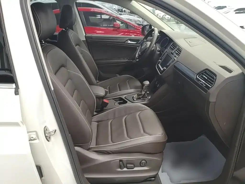 Tiguan L 2017 330TSI Automatic 2WD Flagship Edition — миниатюра 25