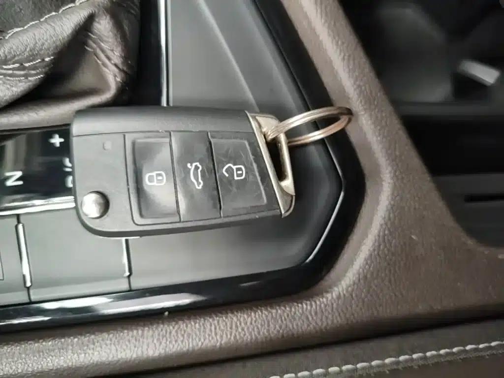 Tiguan L 2017 330TSI Automatic 2WD Flagship Edition — миниатюра 9