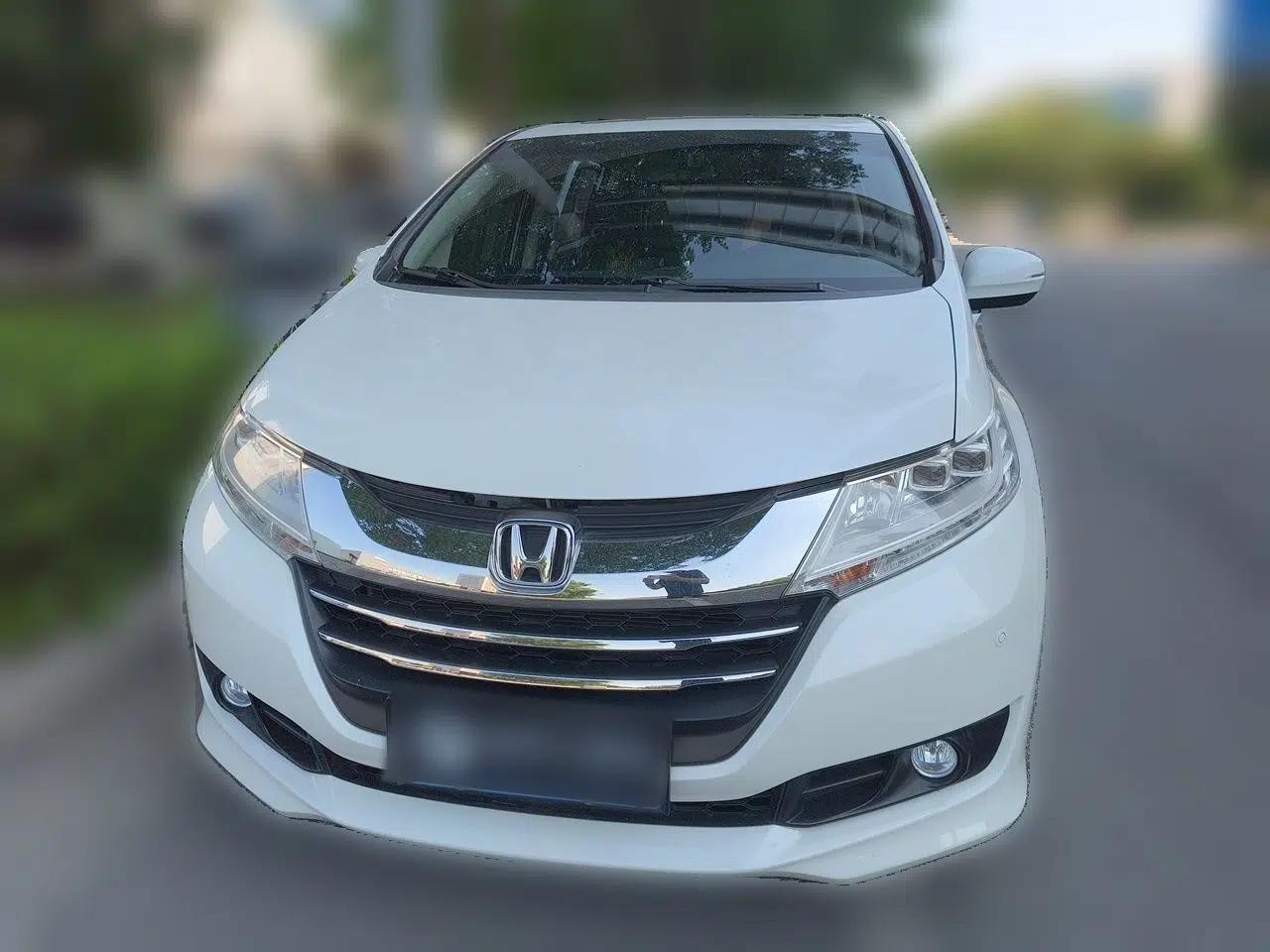 Honda Odyssey 2015 2.4L Smart Edition — миниатюра 2
