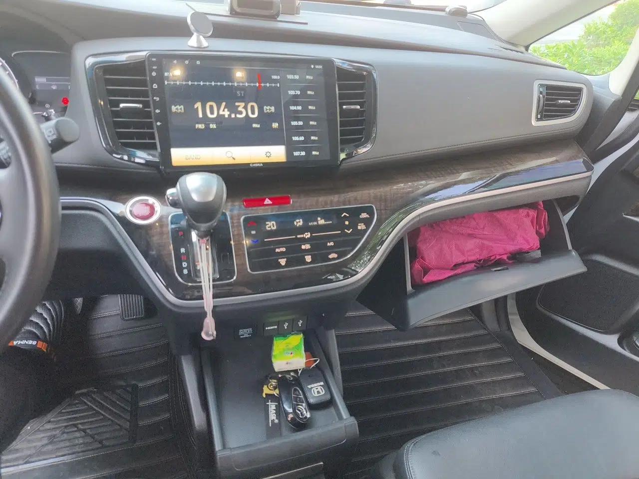 Honda Odyssey 2015 2.4L Smart Edition — миниатюра 13