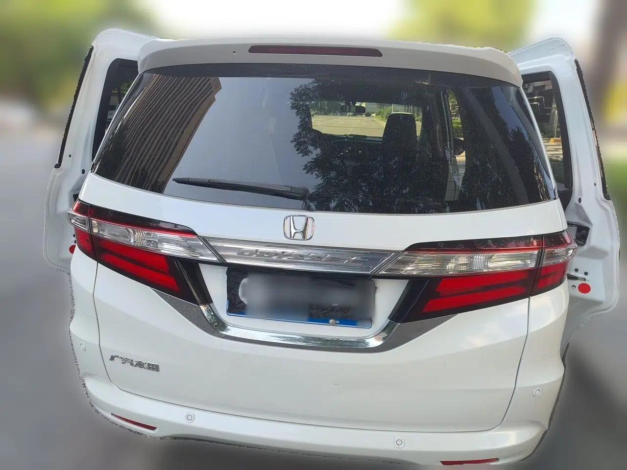 Honda Odyssey 2015 2.4L Smart Edition — миниатюра 5