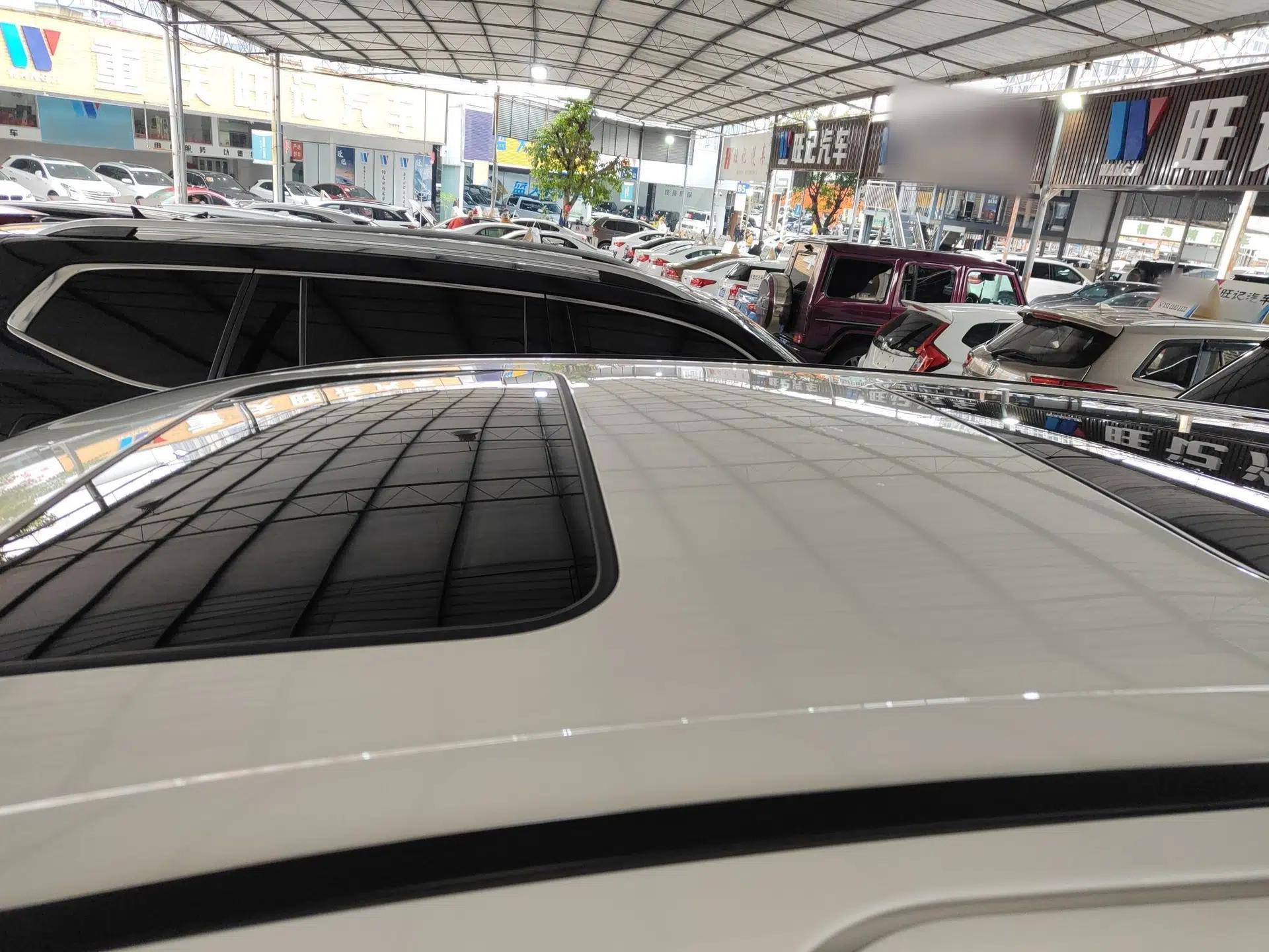 Honda Odyssey 2022 2.0L eHEV Sharp·Luxury Edition — миниатюра 5