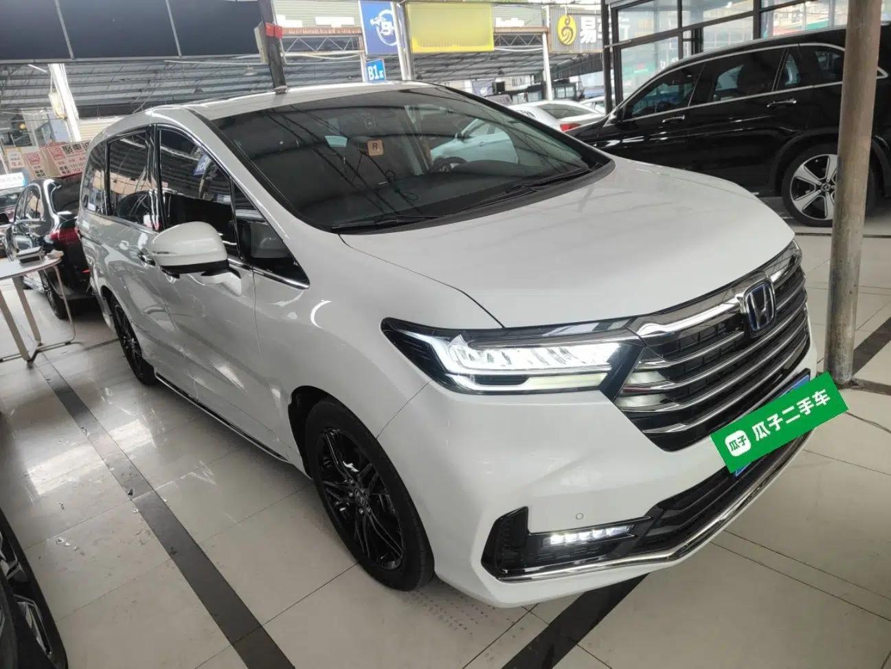 Honda Odyssey 2022 2.0L eHEV Sharp·Luxury Edition — миниатюра 7