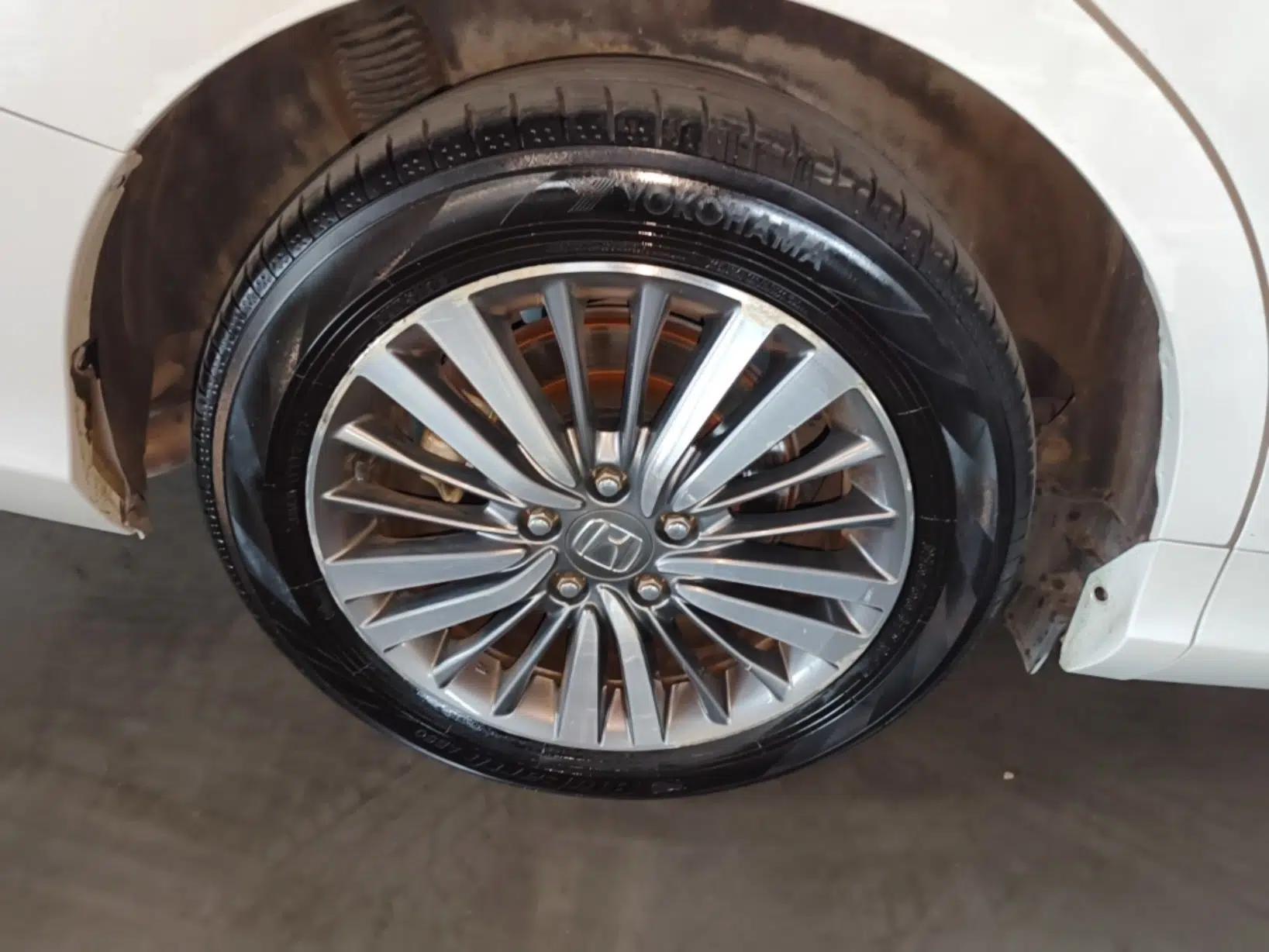 Honda Odyssey 2018 2.4L Luxury Edition — миниатюра 11