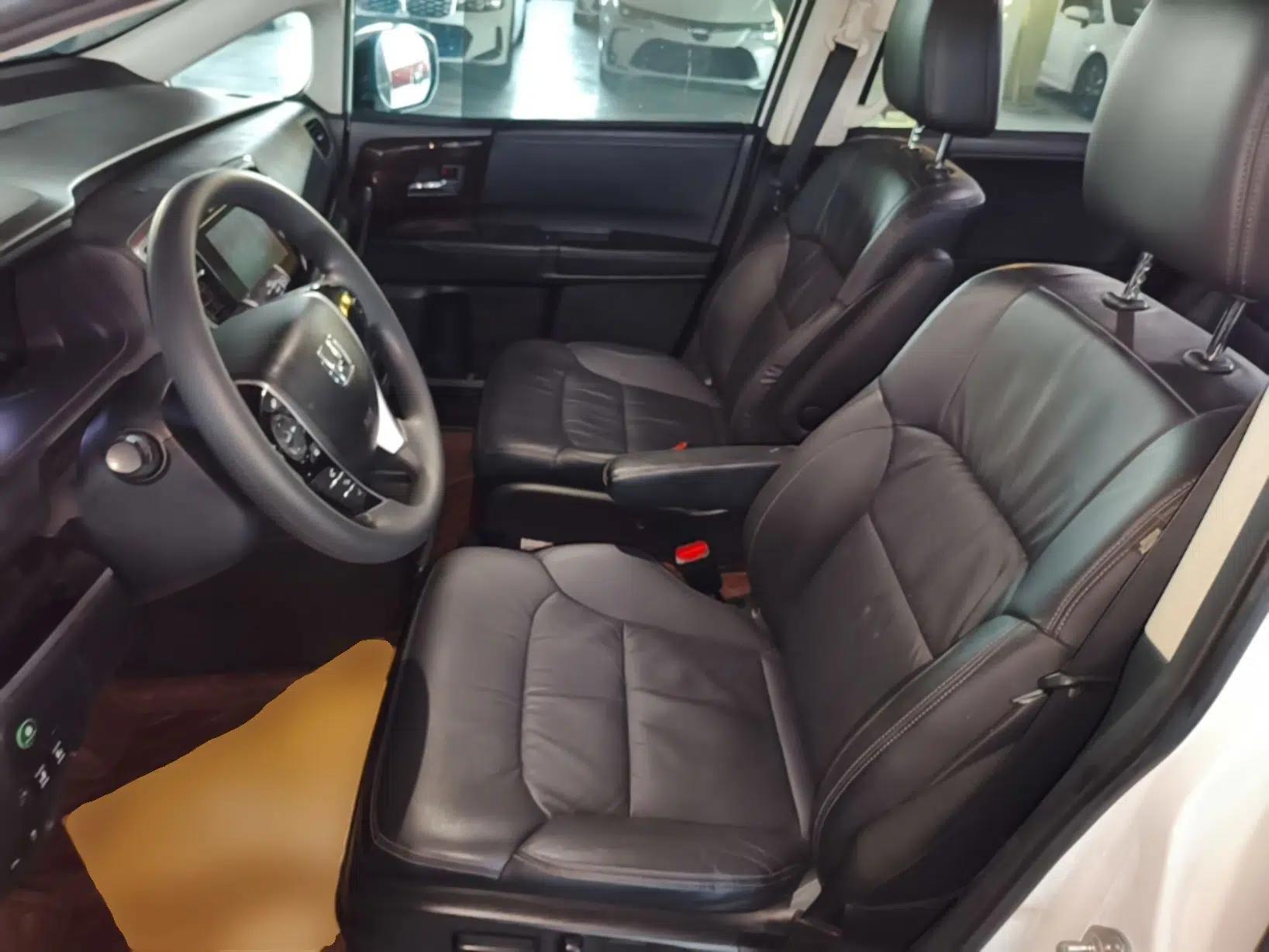 Honda Odyssey 2018 2.4L Luxury Edition — миниатюра 17