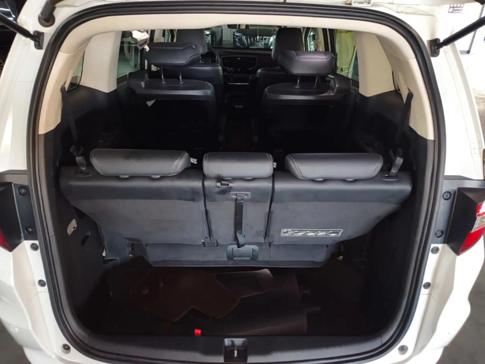 Honda Odyssey 2018 2.4L Luxury Edition — миниатюра 22