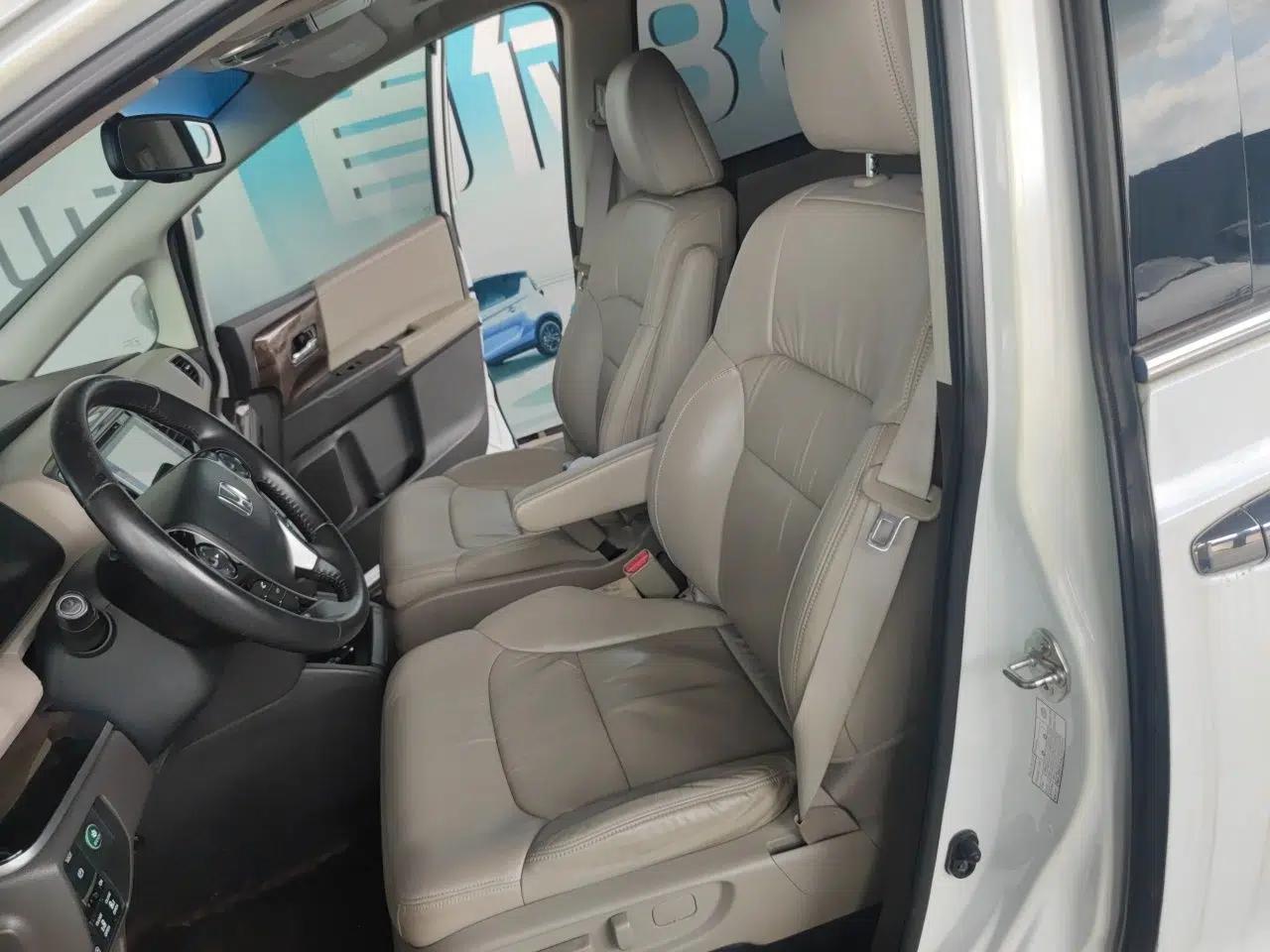 Honda Odyssey 2015 2.4L Supreme Edition — миниатюра 15