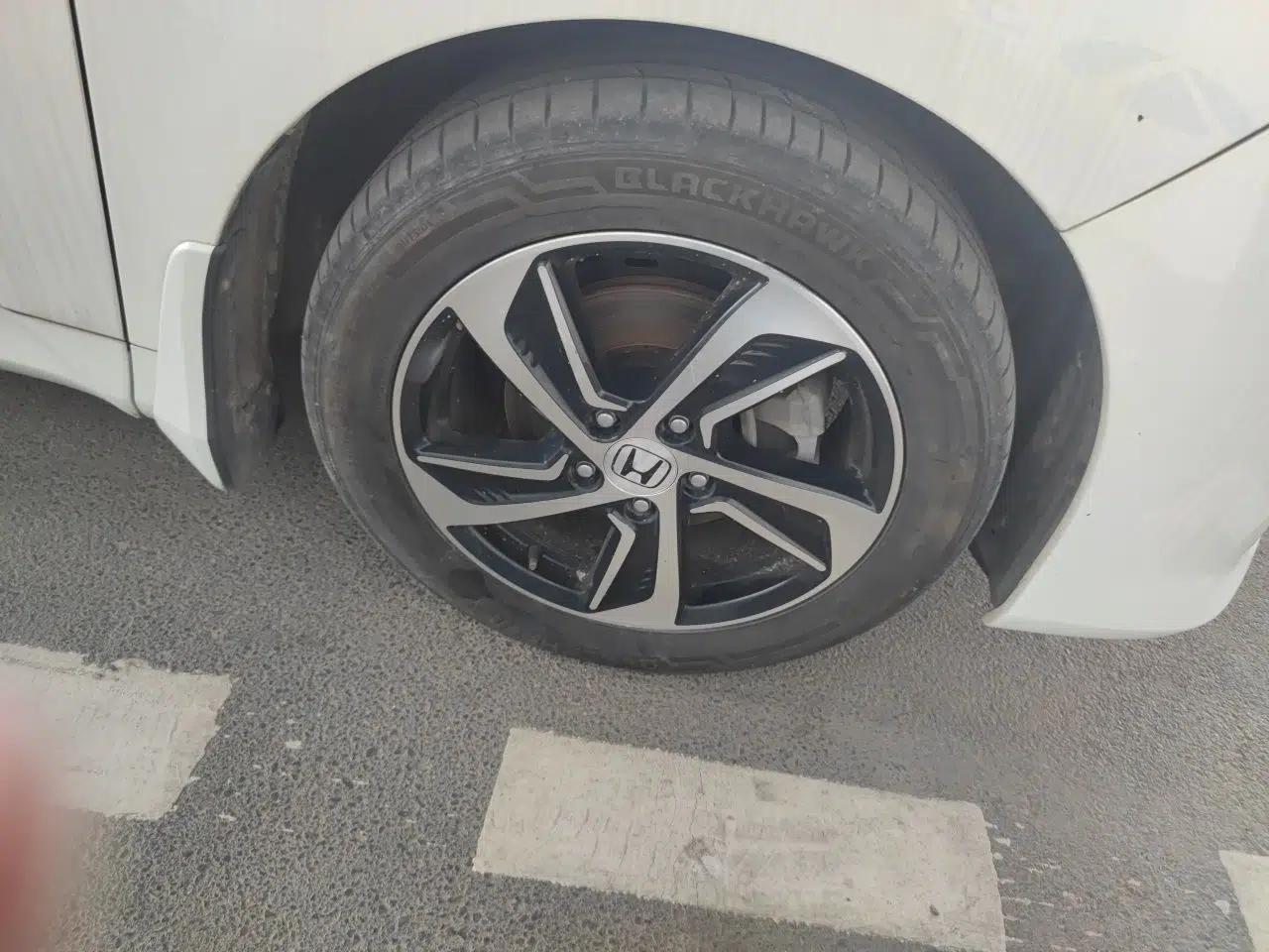 Honda Odyssey 2015 2.4L Supreme Edition — миниатюра 8