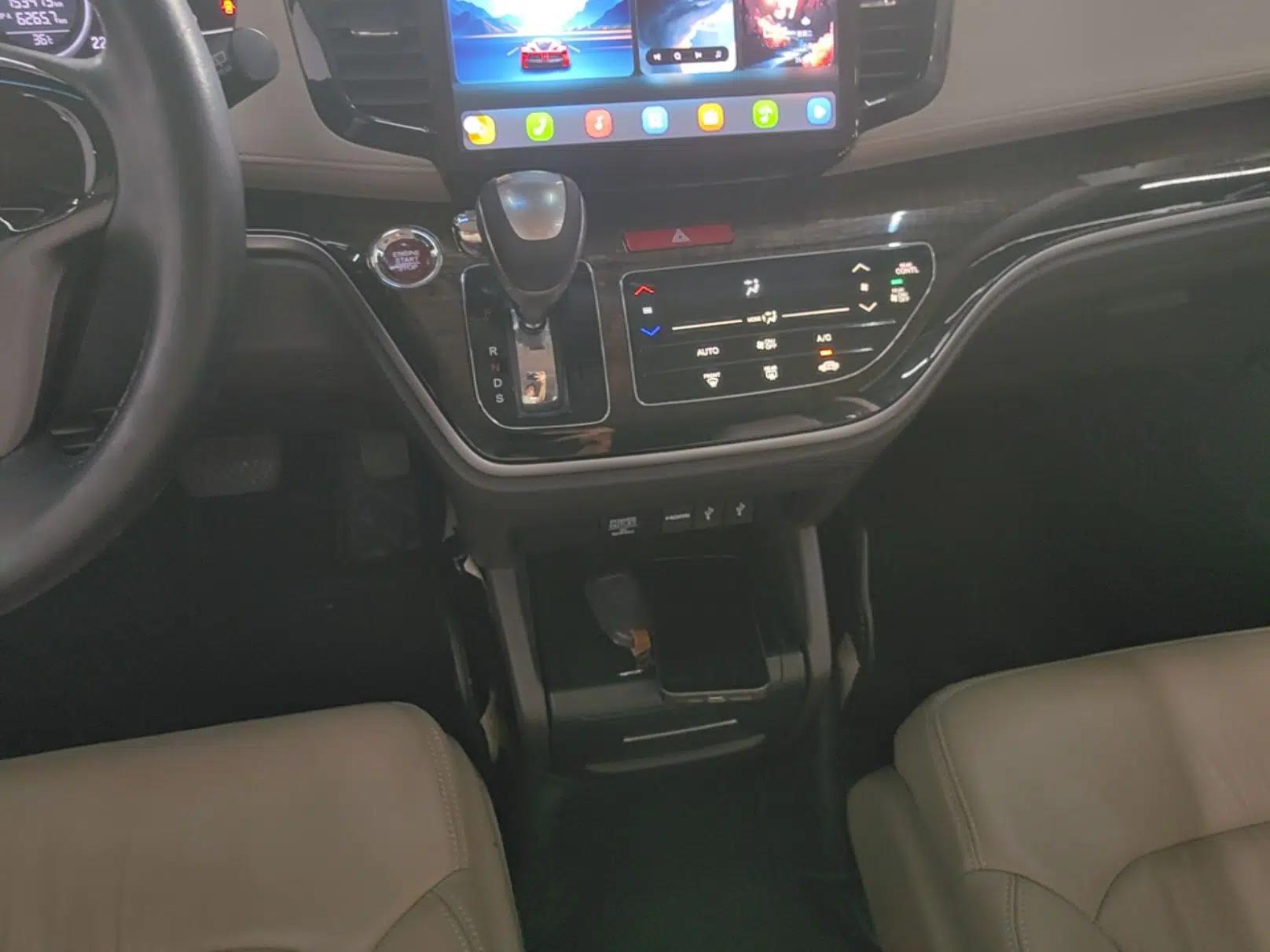 Honda Odyssey 2015 Revised 2.4L Luxury Edition — миниатюра 24