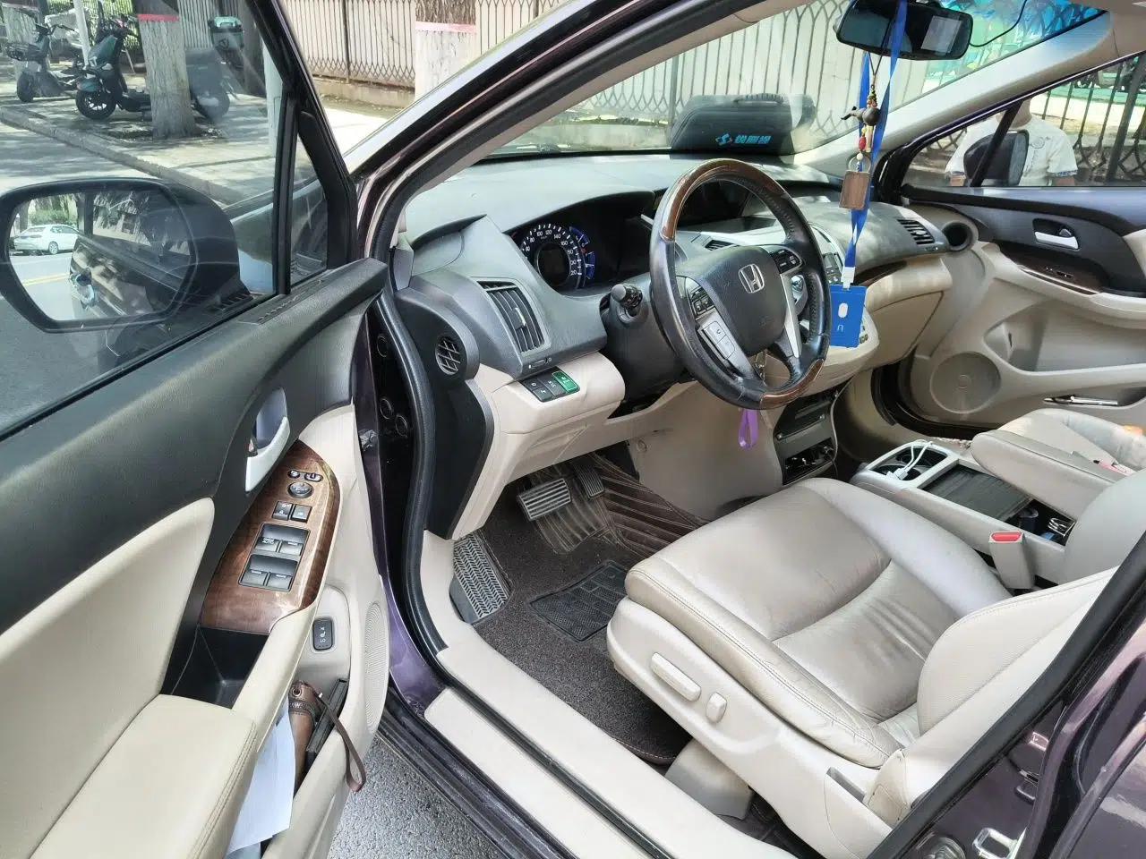 Honda Odyssey 2014 2.4L Luxury Edition — миниатюра 16