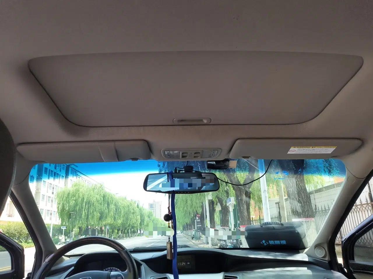 Honda Odyssey 2014 2.4L Luxury Edition — миниатюра 18