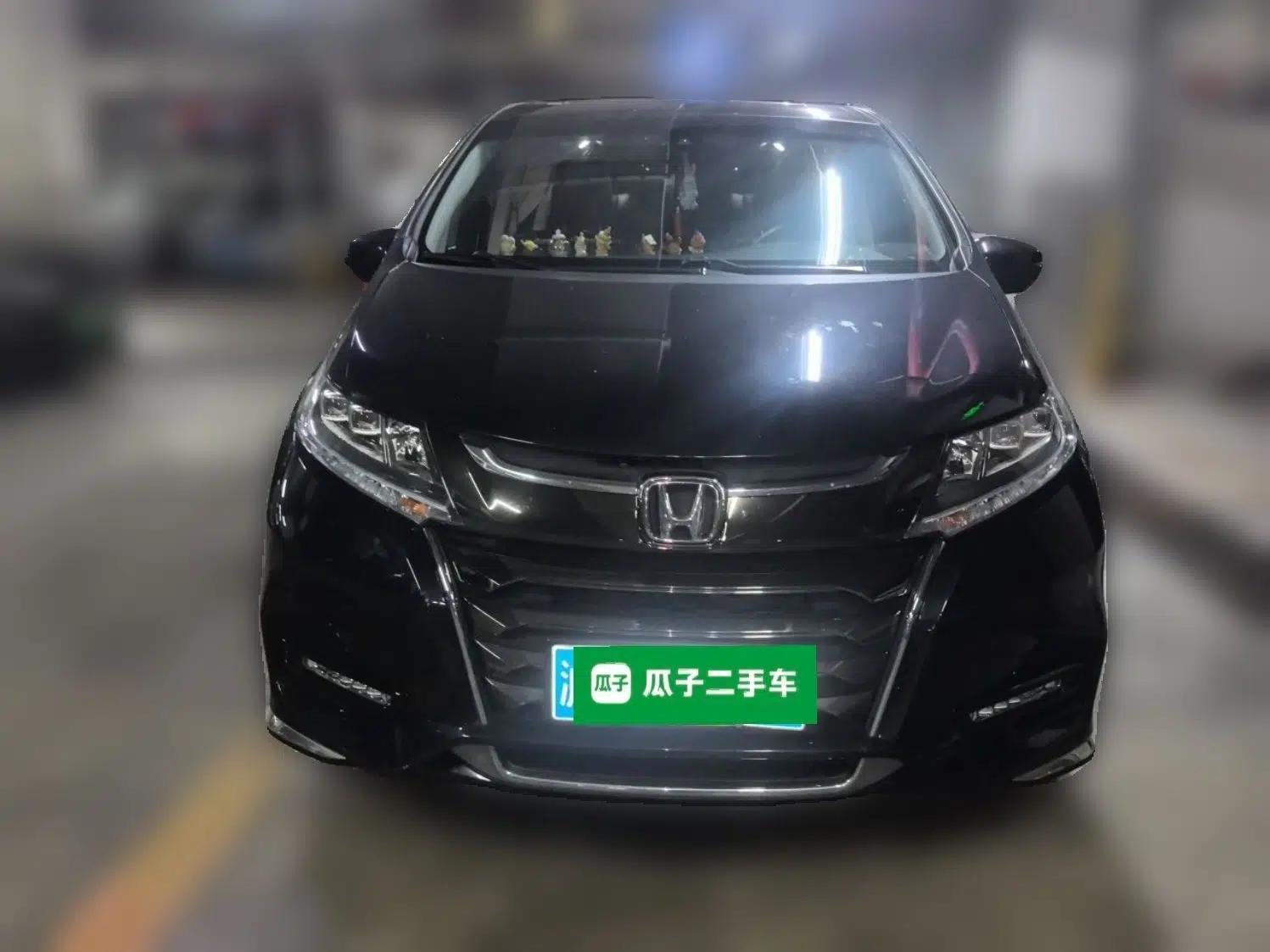 Honda Odyssey 2019 2.0L Rui-Zunxiang Edition — миниатюра 2