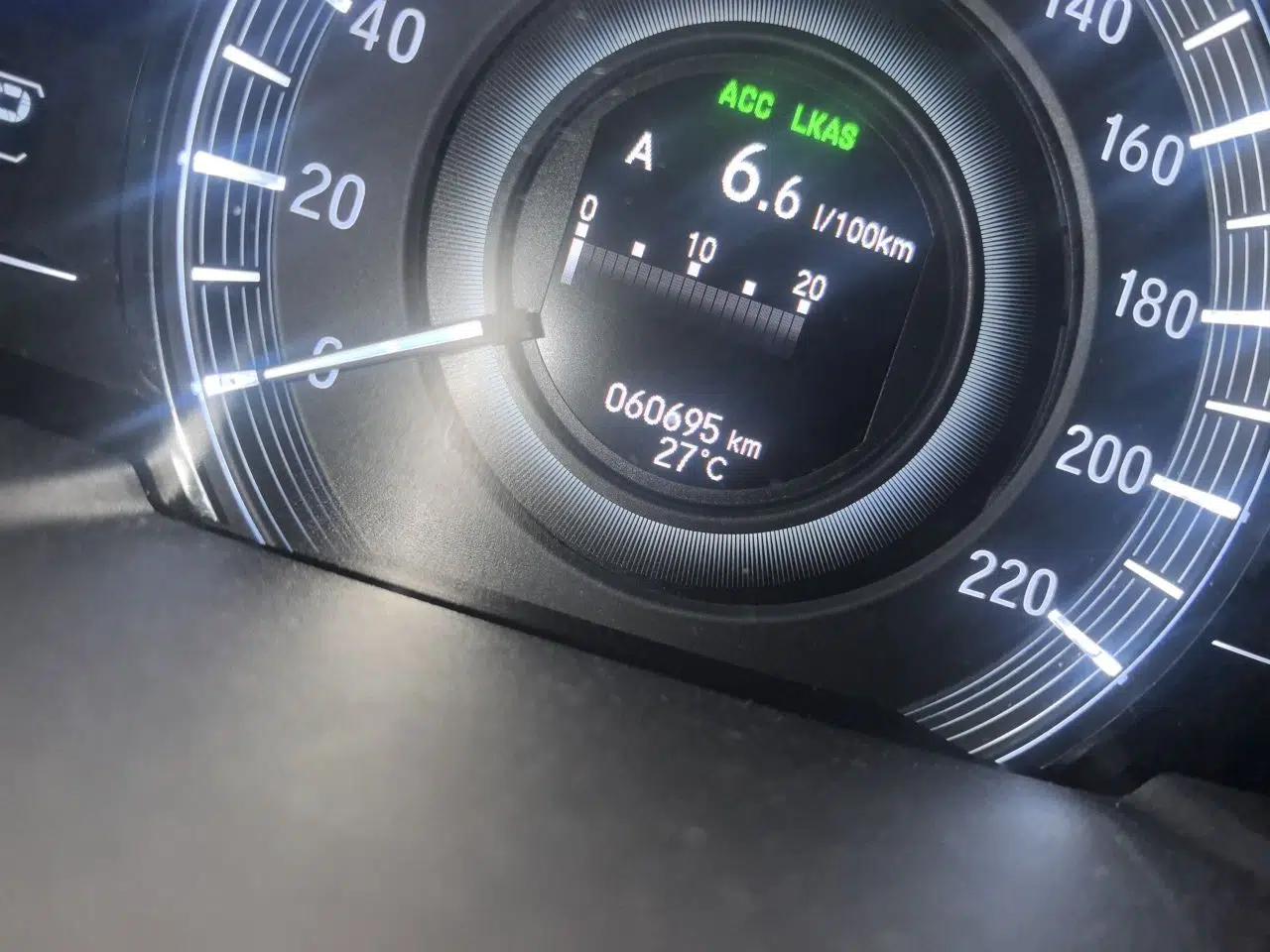 Honda Odyssey 2019 2.0L Rui-Zunxiang Edition — миниатюра 12