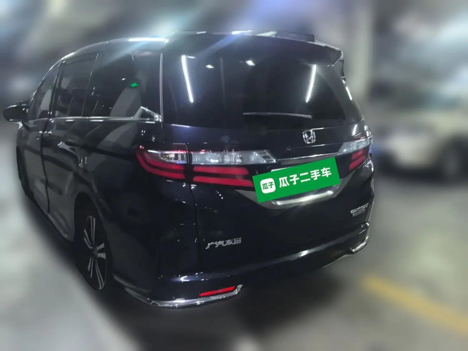 Honda Odyssey 2019 2.0L Rui-Zunxiang Edition — миниатюра 4