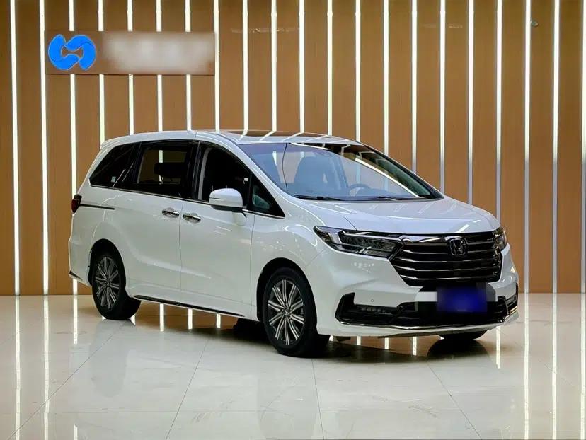 Honda Odyssey 2022 2.0L eHEV Sharp Enjoyment Edition — миниатюра 2