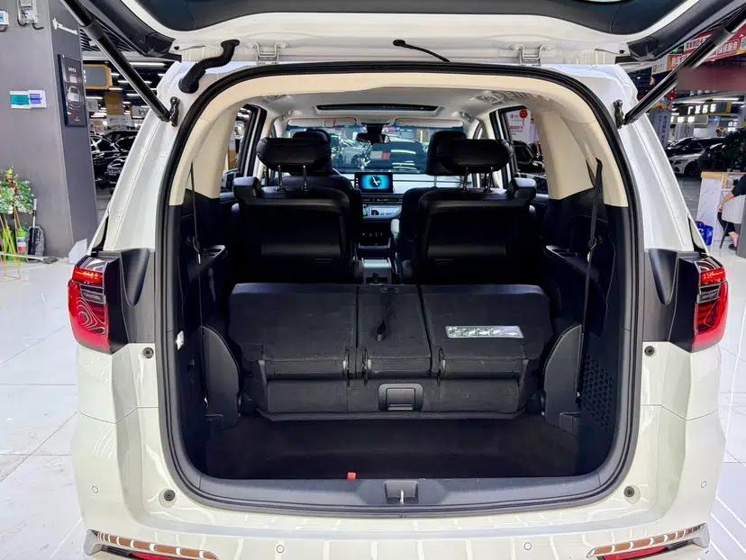 Honda Odyssey 2022 2.0L eHEV Sharp Enjoyment Edition — миниатюра 21