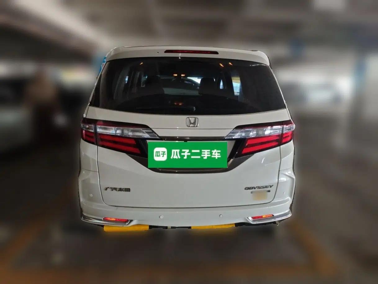 Honda Odyssey 2021 2.0L Rui-Changxiang Edition — миниатюра 5