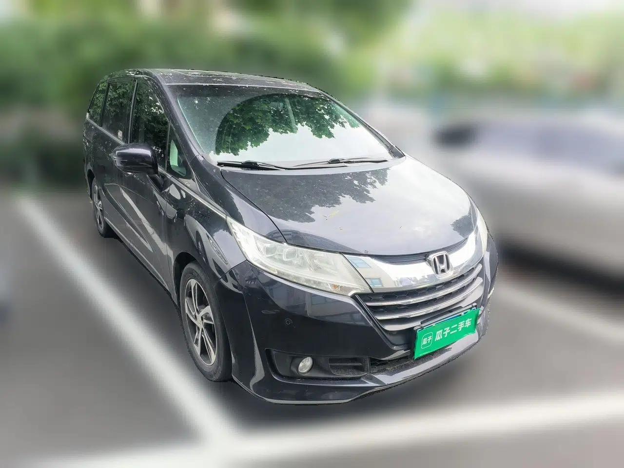 Honda Odyssey 2015 Updated Version 2.4L Smart Edition — миниатюра 3