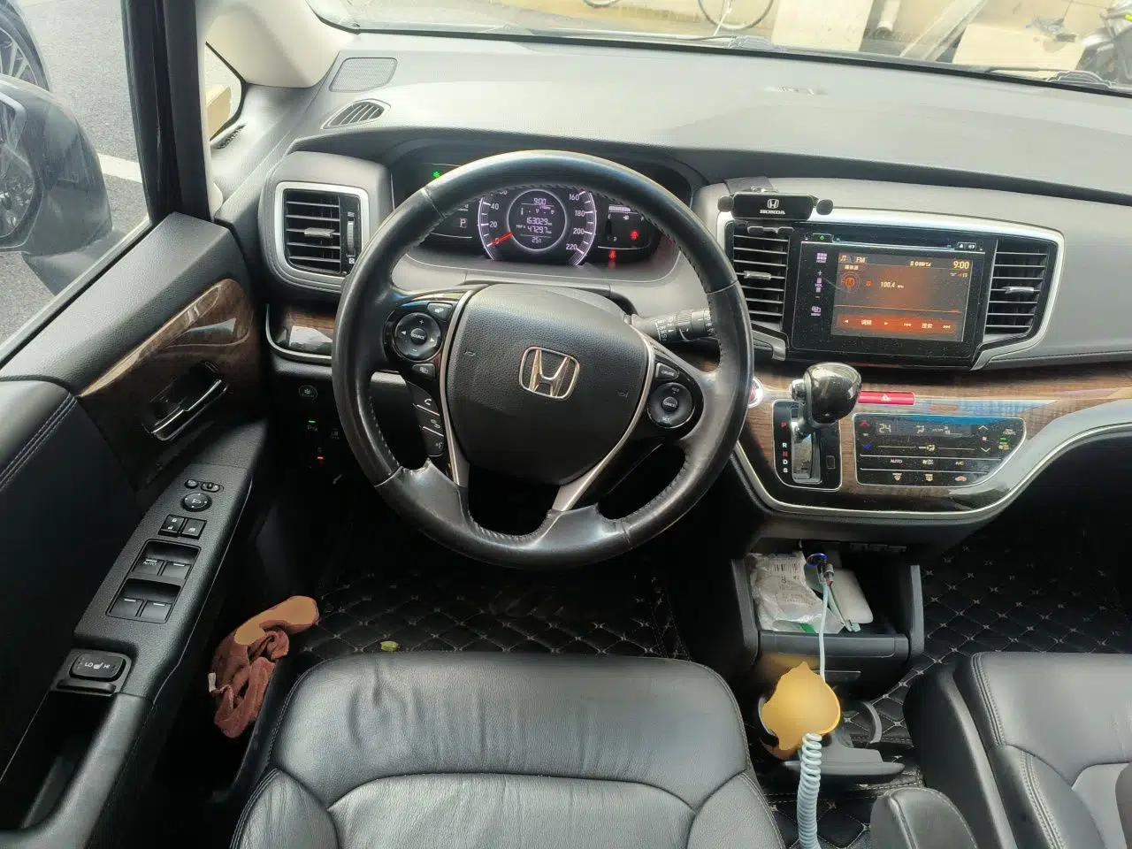 Honda Odyssey 2015 Updated Version 2.4L Smart Edition — миниатюра 10